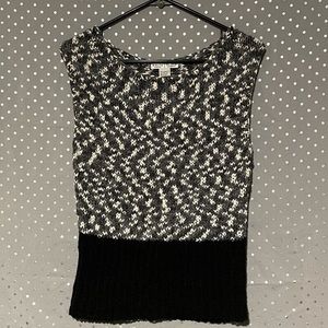 WHBM - White, gray and black large knit tank top